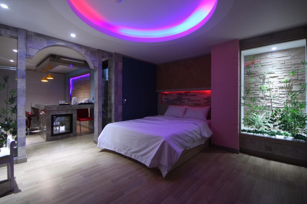 Pohang Wow Motel Pokoj fotografie